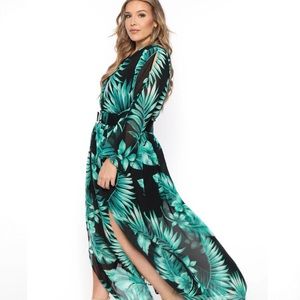 Brand new with tags black and greendress size 2xl,